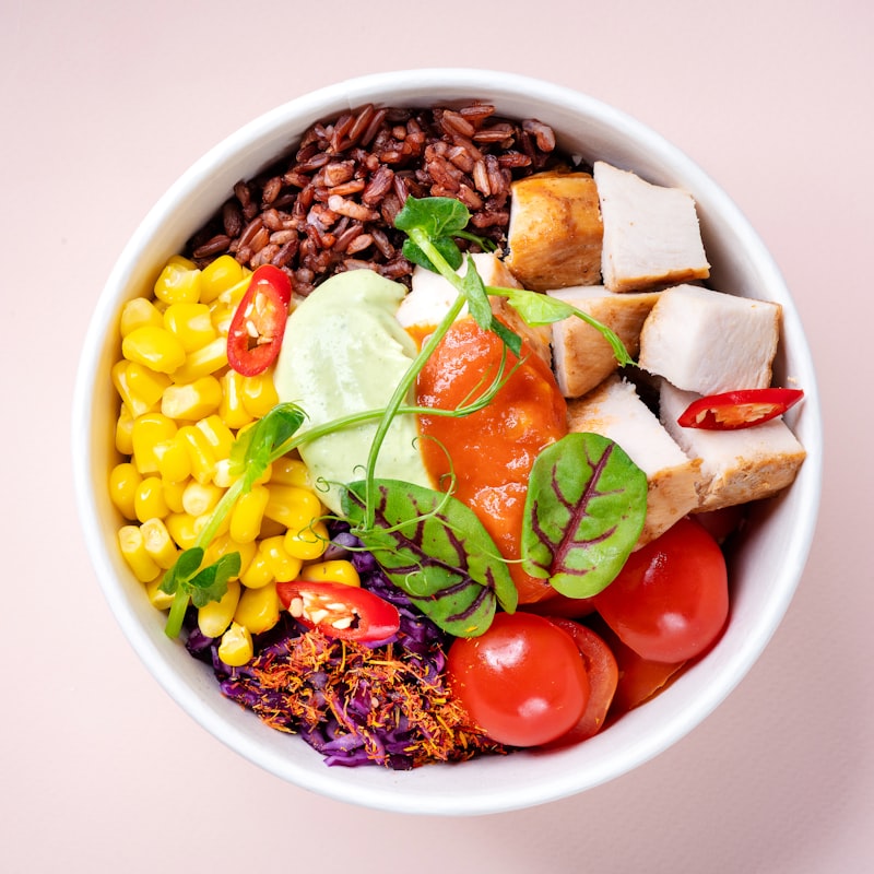 Plant-based bowl with vegetables and legumes